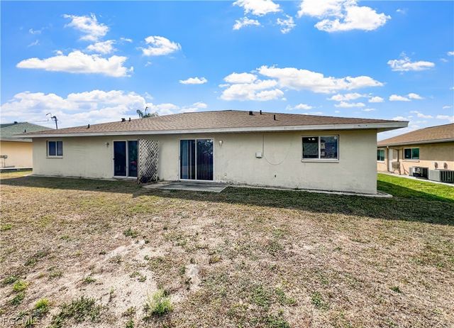 1215 SE 8th AVE, Cape Coral, FL 33990