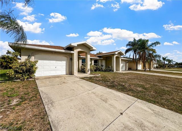 1215 SE 8th AVE, Cape Coral, FL 33990