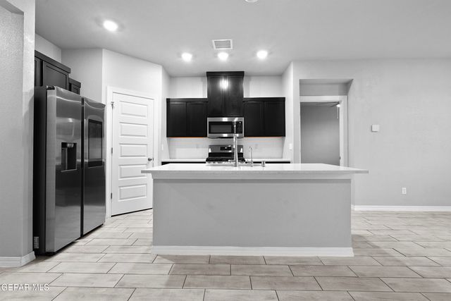11133 BLAZING STAR Place, El Paso, TX 79934
