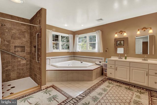 1204 REDWOOD HILLS CIRCLE, Carlisle, PA 17015