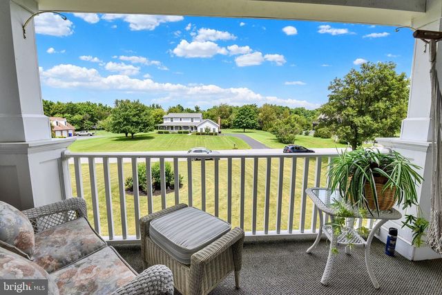 1204 REDWOOD HILLS CIRCLE, Carlisle, PA 17015