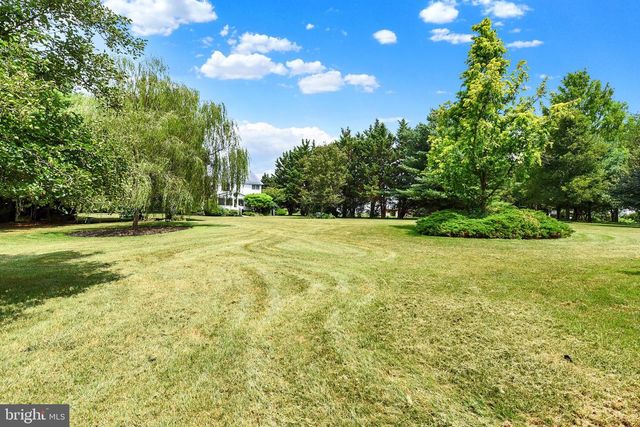 1204 REDWOOD HILLS CIRCLE, Carlisle, PA 17015