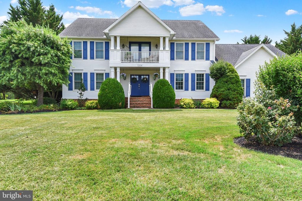 1204 REDWOOD HILLS CIRCLE, Carlisle, PA 17015