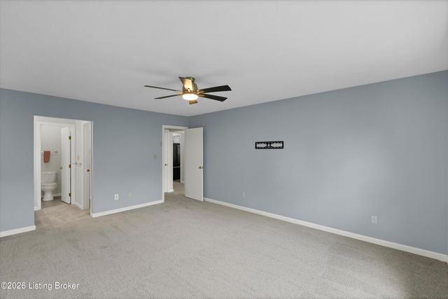 8802 Doe Run Ct, Louisville, KY 40242