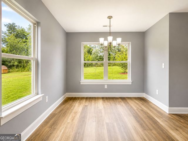 55 Skyline Hts, Lafayette, GA 30728