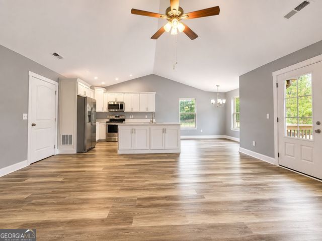 55 Skyline Hts, Lafayette, GA 30728