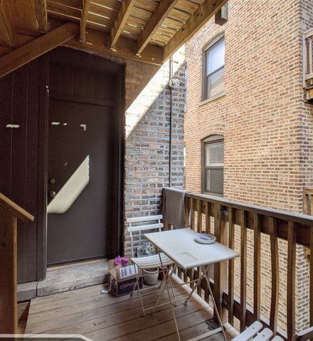 2649 N Spaulding Avenue 1W, Chicago, IL 60647