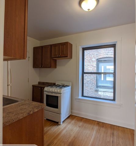 2649 N Spaulding Avenue 1W, Chicago, IL 60647