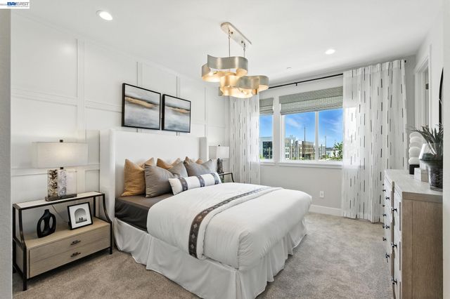 1668 Clement Ave, Alameda, CA 94501