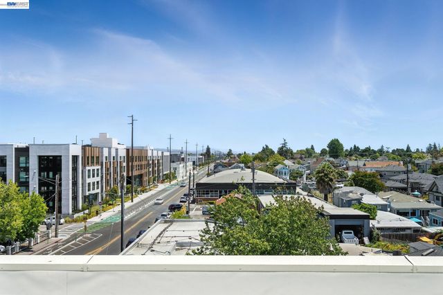 1668 Clement Ave, Alameda, CA 94501