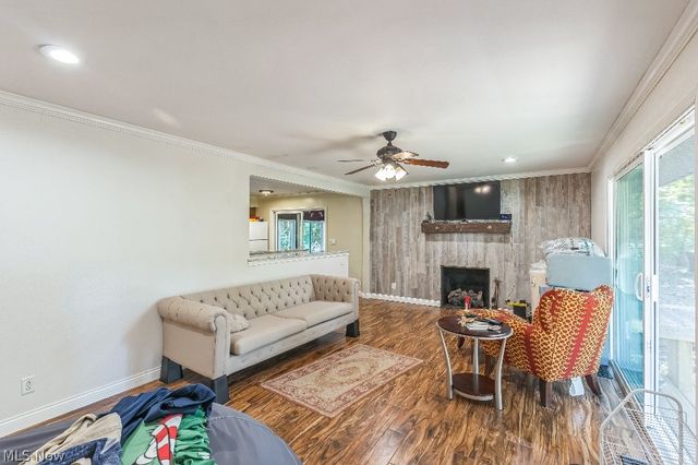 7185 Maple Street, Mentor, OH 44060