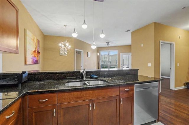 870 Mayson Turner Road NW 1311, Atlanta, GA 30314