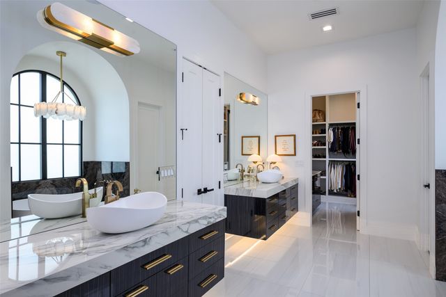 44 Cardona Drive, Westlake, TX 76262