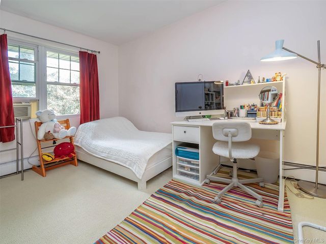 31U Madison Park Gardens 31U, Port Washington, NY 11050