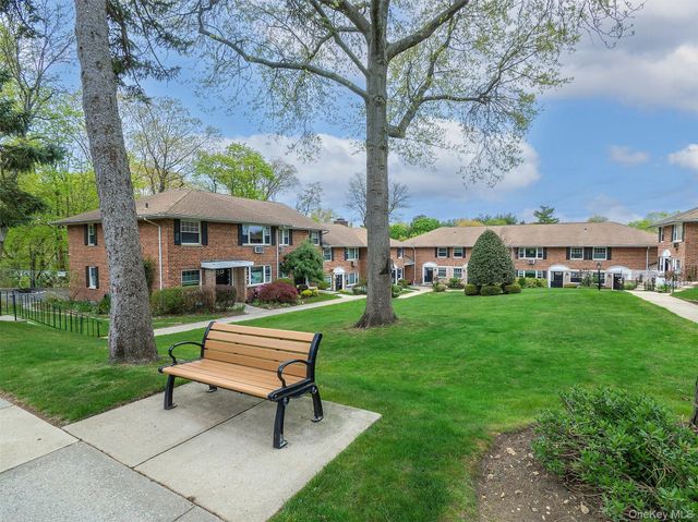 31U Madison Park Gardens 31U, Port Washington, NY 11050