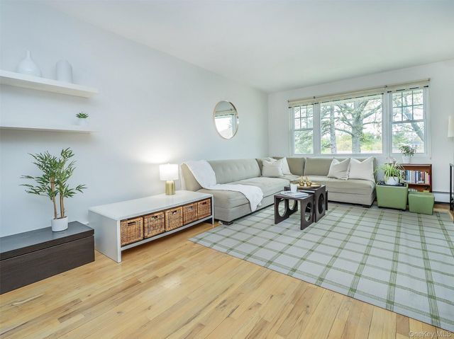 31U Madison Park Gardens 31U, Port Washington, NY 11050