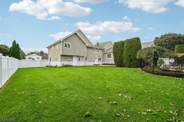 22 Allen Dr, Wayne Twp., NJ 07470