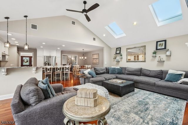 22 Allen Dr, Wayne Twp., NJ 07470