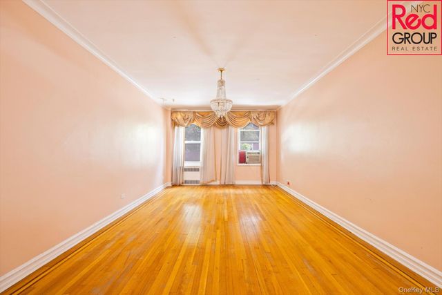 64-85 Saunders Street A8, Rego Park, NY 11374