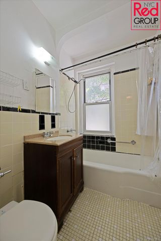 64-85 Saunders Street A8, Rego Park, NY 11374