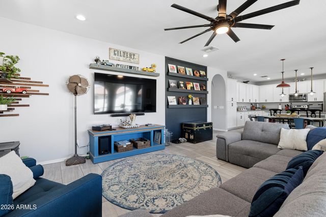 4317 E ERIE Street, Gilbert, AZ 85295