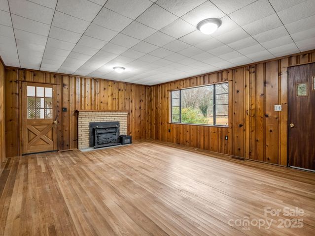 109 Wall Road, Tryon, NC 28782