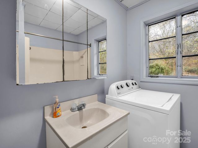 109 Wall Road, Tryon, NC 28782