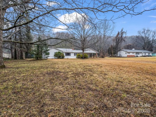 109 Wall Road, Tryon, NC 28782