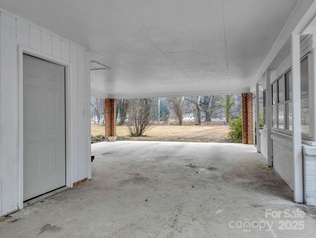 109 Wall Road, Tryon, NC 28782