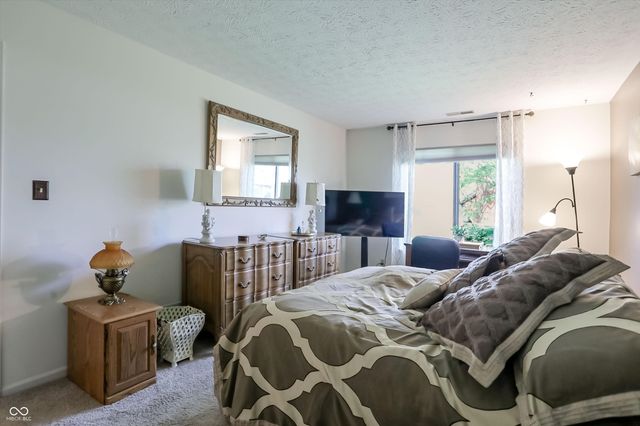 2206 Emily Drive, Indianapolis, IN 46260