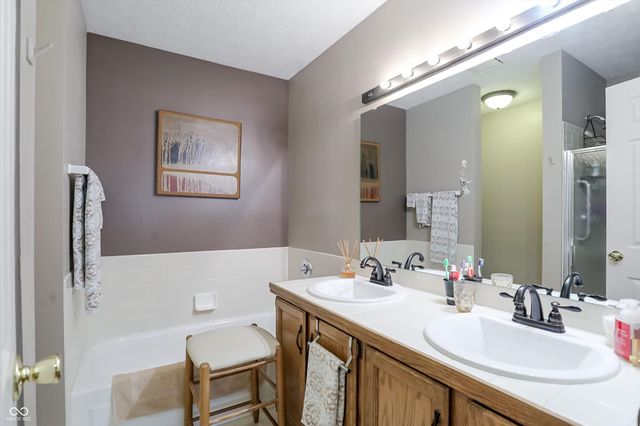 2206 Emily Drive, Indianapolis, IN 46260