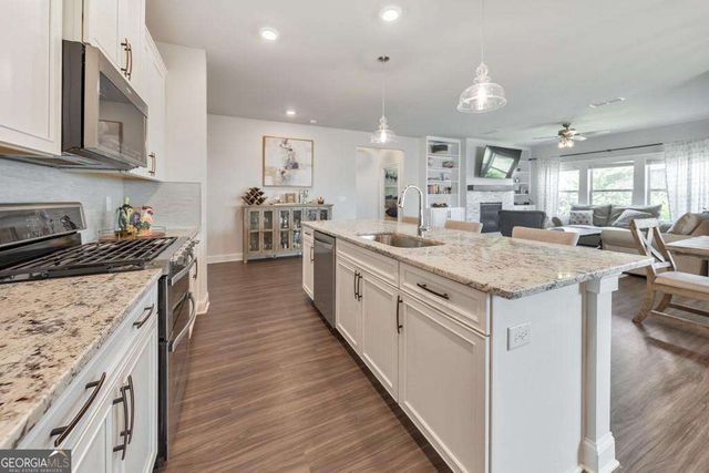 130 Neese Farm Drive, Woodstock, GA 30188