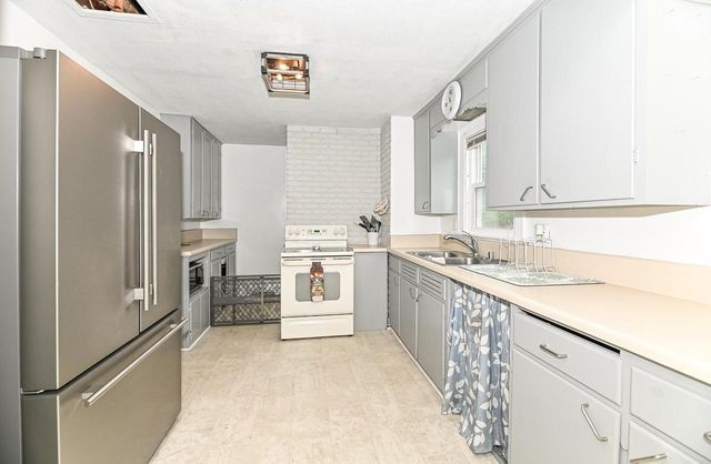 1610 Manchester STREET, Beloit, WI 53511