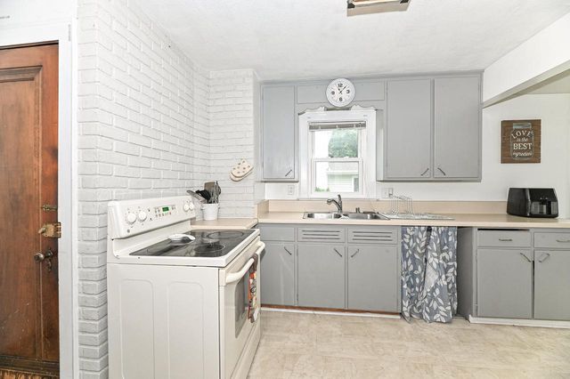 1610 Manchester STREET, Beloit, WI 53511