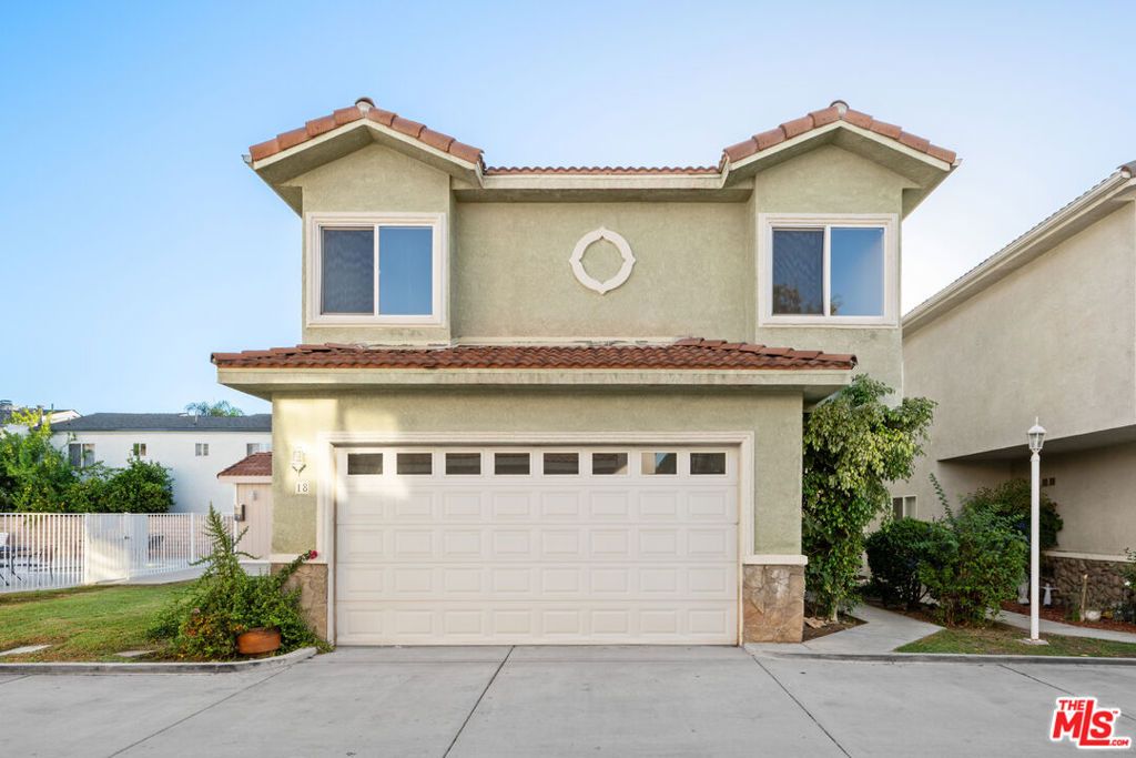 18930 Sherman Way 18, Reseda, CA 91335 — exterior