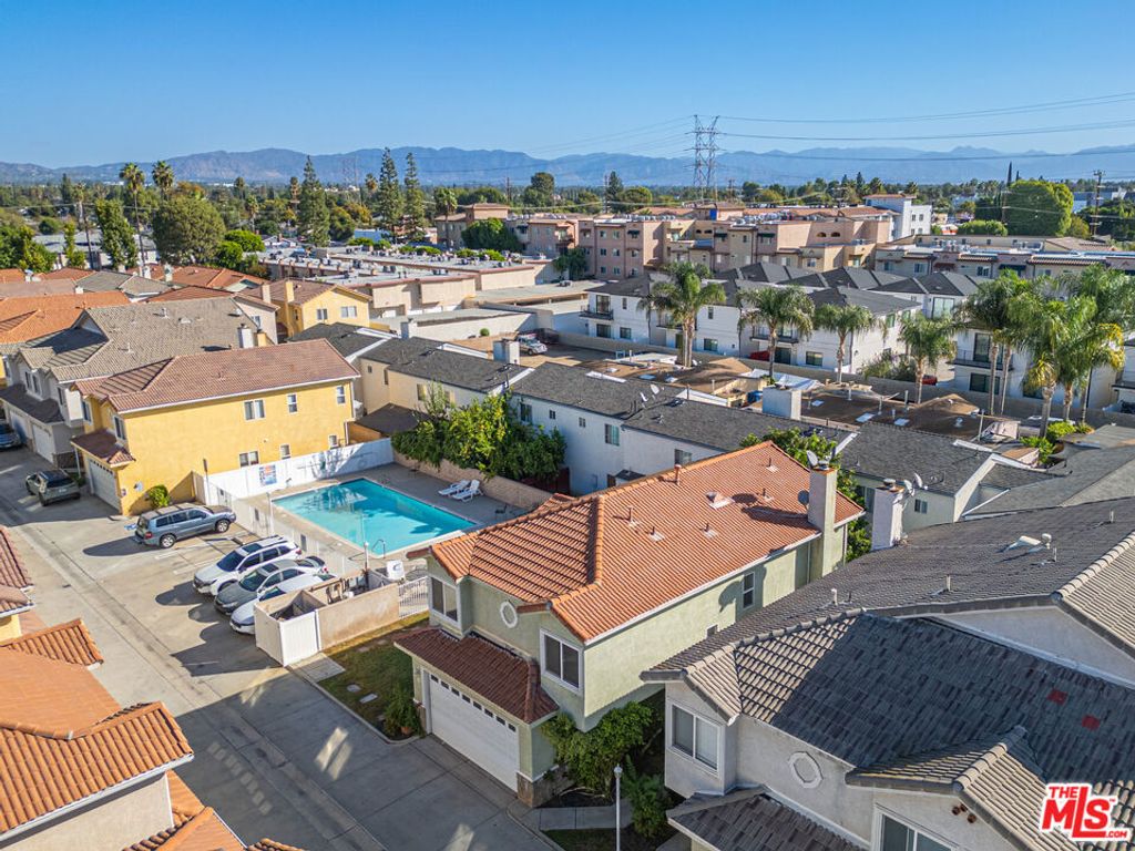 18930 Sherman Way 18, Reseda, CA 91335 — photo 4
