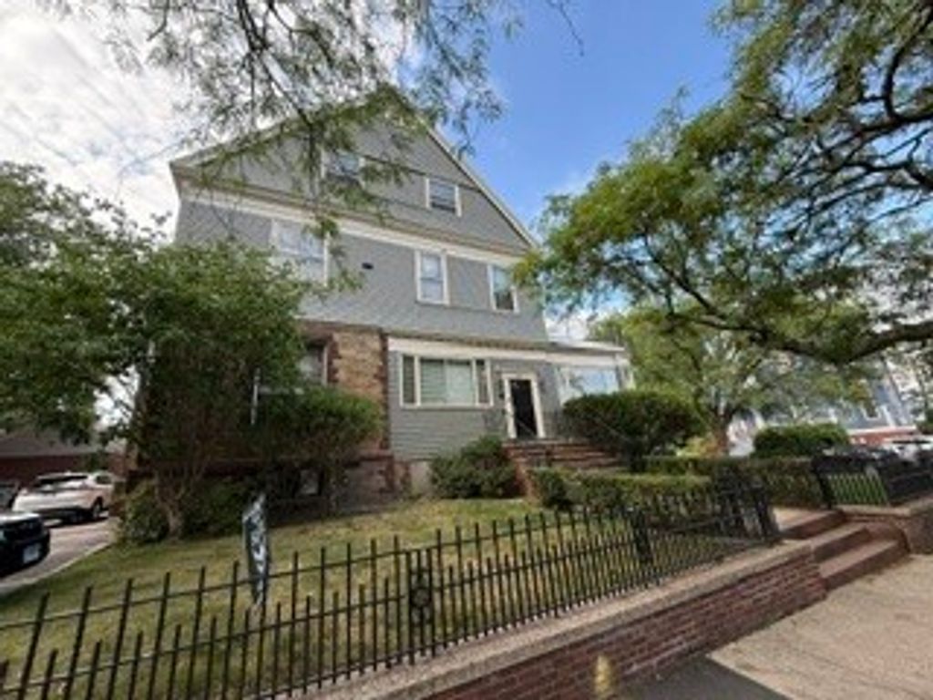 314 Angell Street 7, Providence, RI 02906