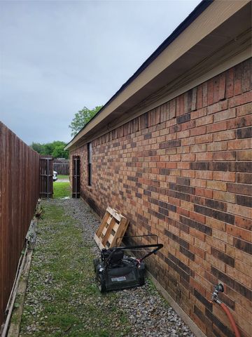 4716 Audubon Drive, Arlington, TX 76018