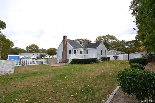 120 Arlington Road, Lake Ronkonkoma, NY 11779