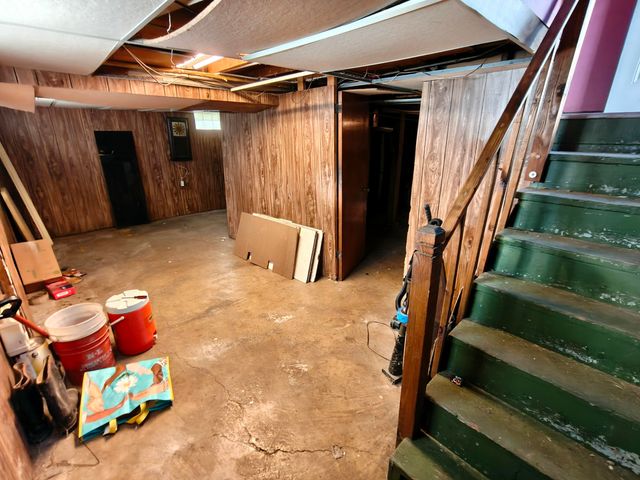 1027 Central Avenue, Gary, IN 46407