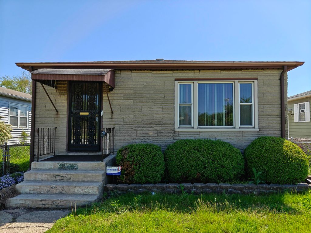 1027 Central Avenue, Gary, IN 46407