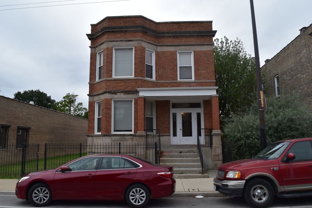 3116 N ELSTON Avenue 1, Chicago, IL 60618