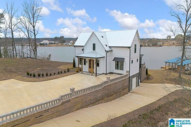 1165 CEDAR CREEK DRIVE, Sylacauga, AL 35151