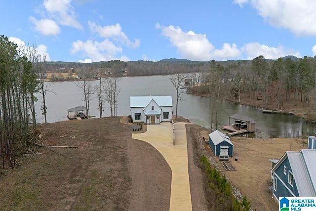 1165 CEDAR CREEK DRIVE, Sylacauga, AL 35151