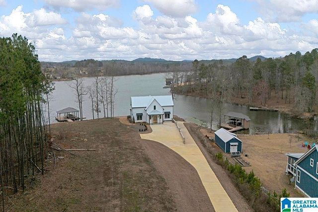 1165 CEDAR CREEK DRIVE, Sylacauga, AL 35151