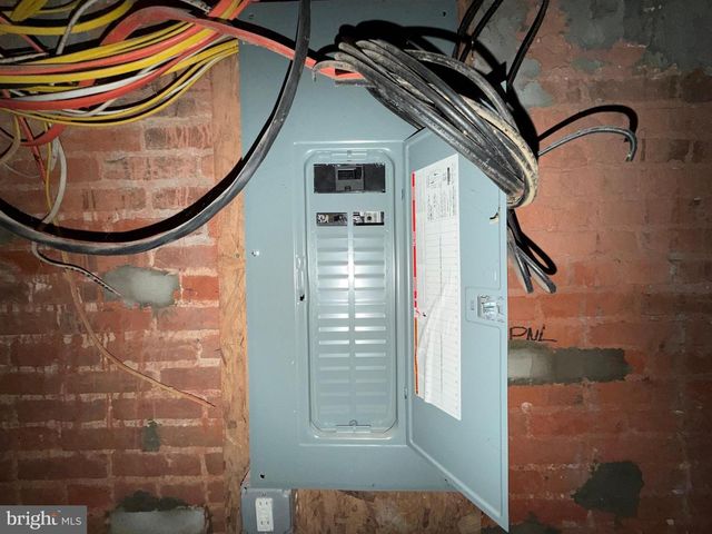 2434 BRENTWOOD AVE, Baltimore, MD 21218