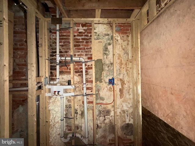 2434 BRENTWOOD AVE, Baltimore, MD 21218