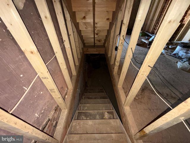 2434 BRENTWOOD AVE, Baltimore, MD 21218