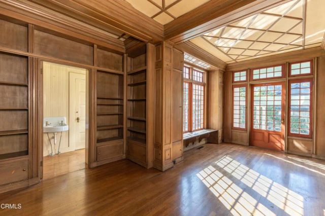 201 Orange Grove Avenue, South Pasadena, CA 91030