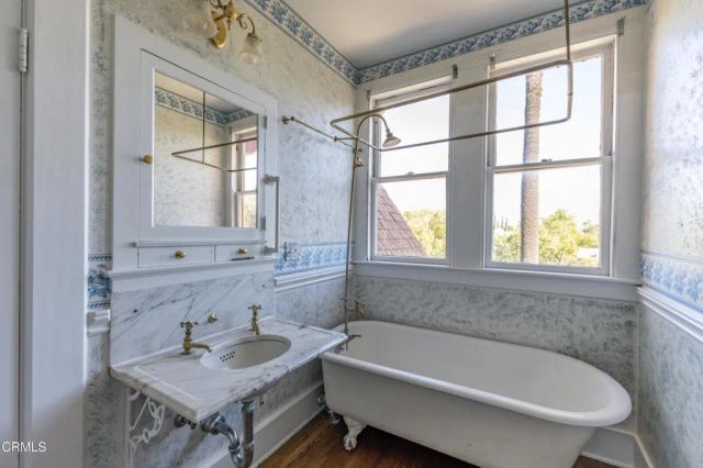 201 Orange Grove Avenue, South Pasadena, CA 91030